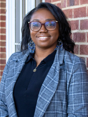 Danielle Kiser Headshot